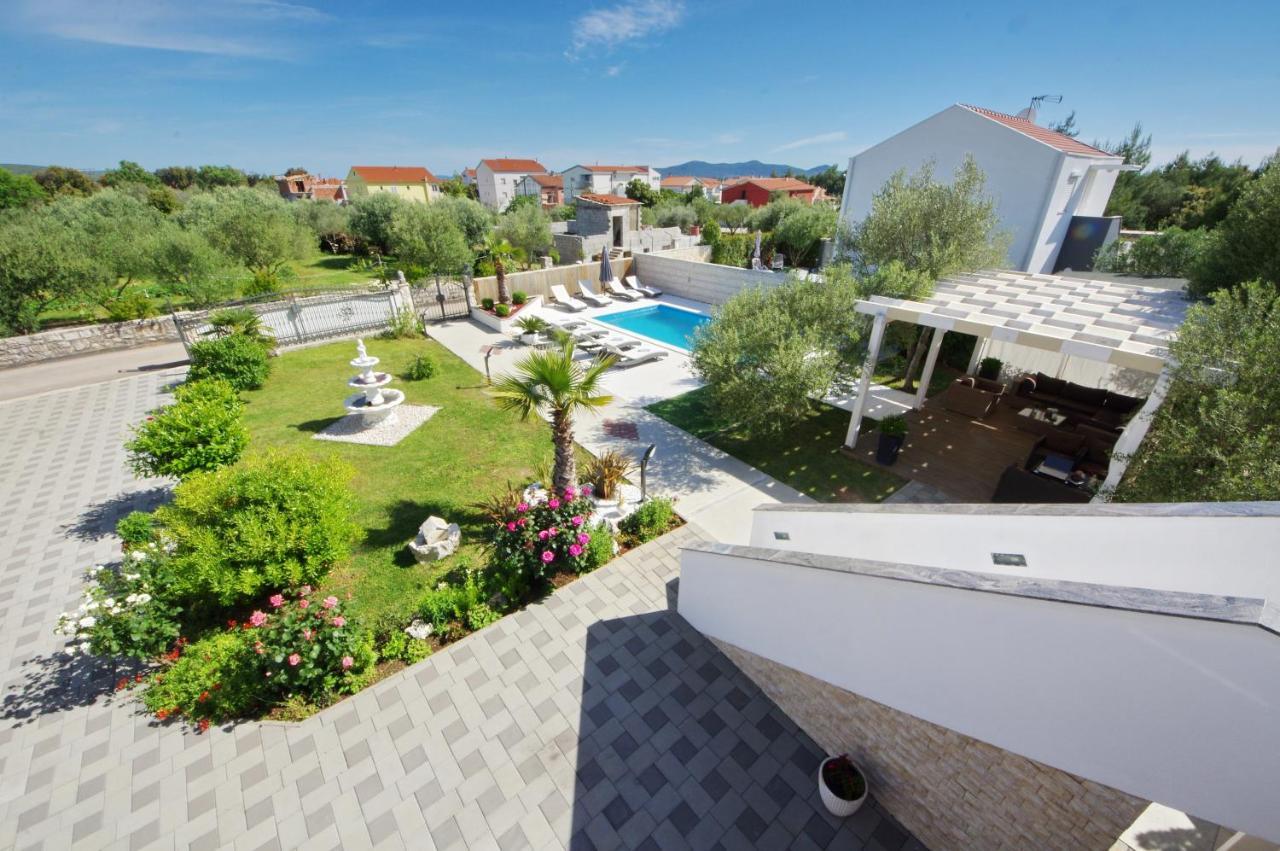 Apartmani Emili Сукошан Екстер'єр фото