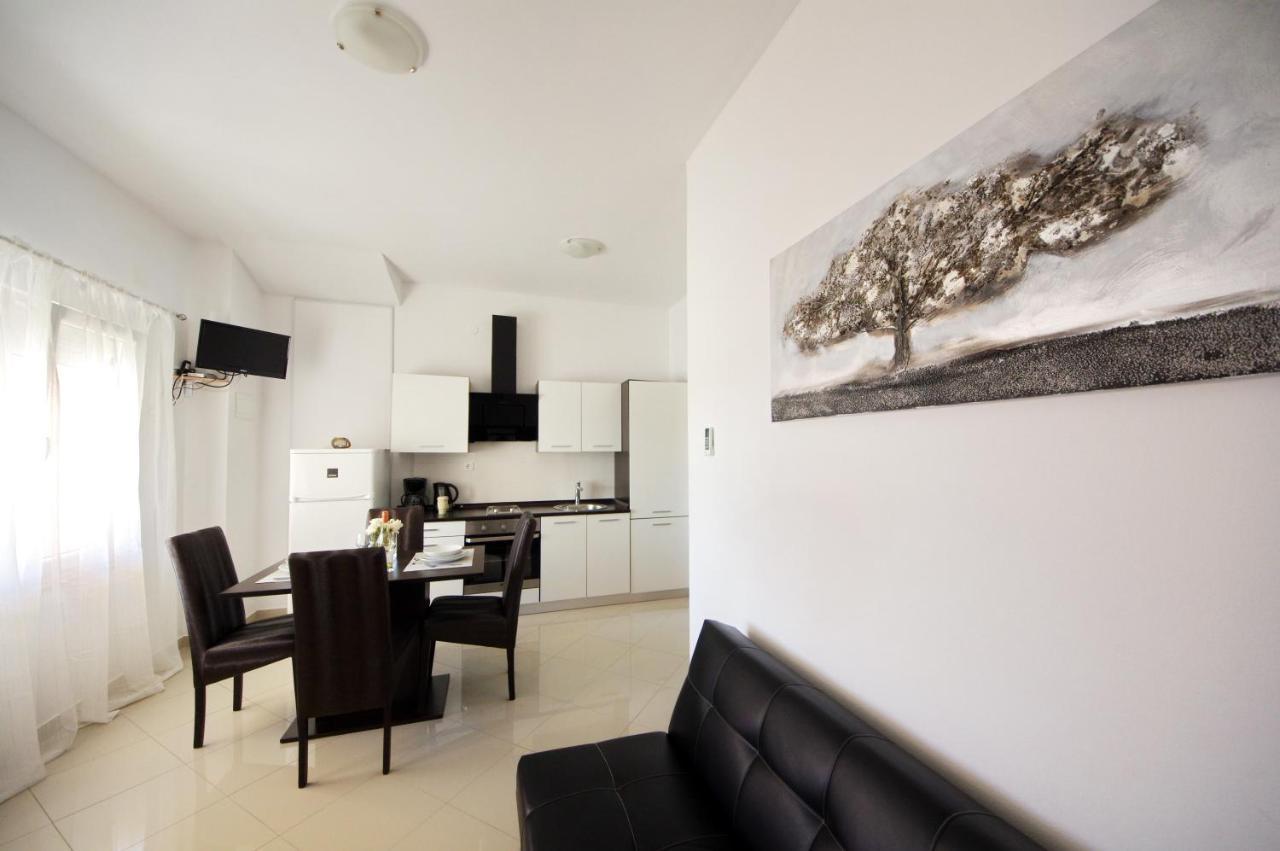 Apartmani Emili Сукошан Екстер'єр фото