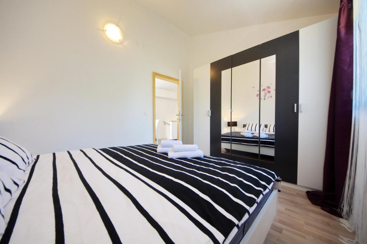 Apartmani Emili Сукошан Екстер'єр фото