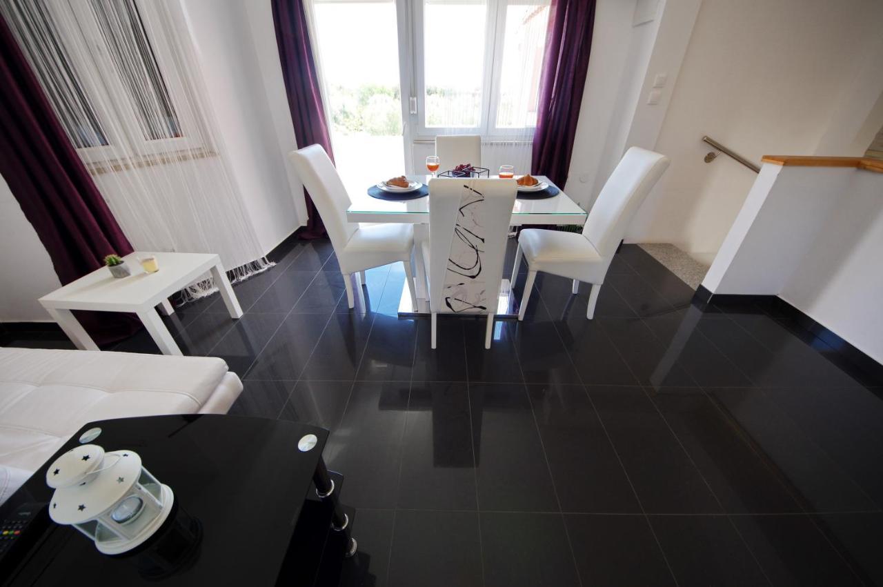 Apartmani Emili Сукошан Екстер'єр фото