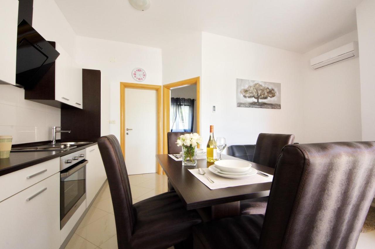 Apartmani Emili Сукошан Екстер'єр фото
